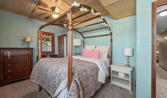 3352 Southridge Dr, Amana, IA 52203