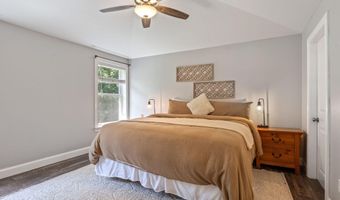 15 Hamden Place Rd, Arundel, ME 04046