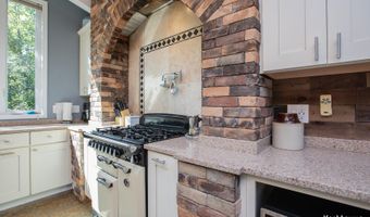 4450 Trapline Dr, Anchorage, AK 99516
