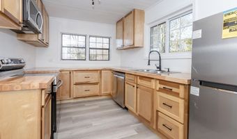 4418 Richard St, Moss Point, MS 39563