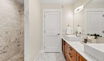 2056 Walnut St B, Boulder, CO 80302