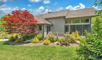 30 Crestview Ln, Banner Elk, NC 28604
