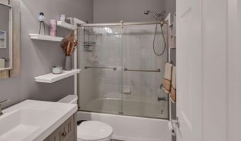 95 Minuteman Cir, Allentown, NJ 08501