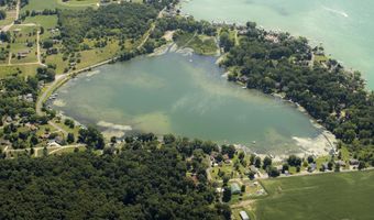 25 Lane 175 Lime Lk, Angola, IN 46703