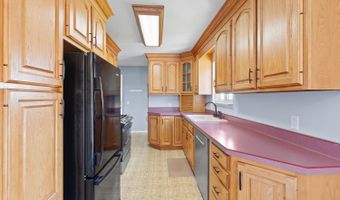 4100 Hunt, Adrian, MI 49221
