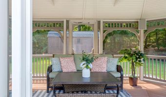 127 Hooksett Rd, Auburn, NH 03032