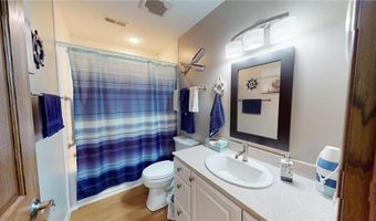 212 Broadway Ave N C1, Albert Lea, MN 56007