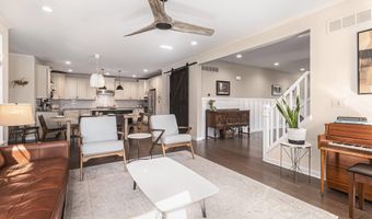 6217 S Trailwoods Dr, Ann Arbor, MI 48103