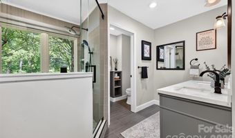 170 Weston Rd, Arden, NC 28704