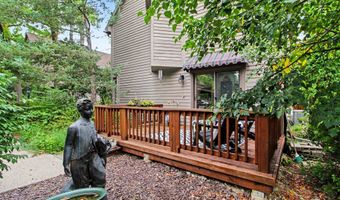 592 S 7th St, Ann Arbor, MI 48103