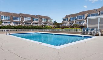 53 CAPE HENLOPEN Dr 109, Lewes, DE 19958