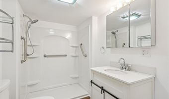 1307 Greene St, Adel, IA 50003