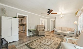 8916 Eastwood Dr, Abbeville, LA 70510