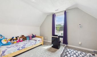 1124 E 10th St, Anderson, IN 46012