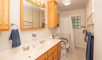 374 Woodlawn Reserve Rd, Akron, OH 44305