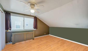 43 Coolidge Ave, Amity Harbor, NY 11701