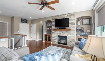 812 N Fairoaks Pl, Andover, KS 67002