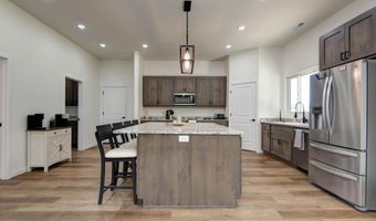 21696 Lawrence 1230, Aurora, MO 65605