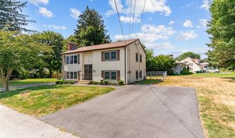 25 High St, Warwick, RI 02886