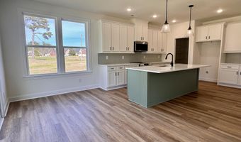 857 Fairway Rd, Ayden, NC 28513