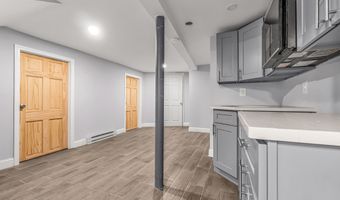 19 Lester St, Ansonia, CT 06401