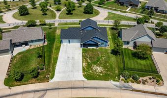 6733 E Central Park Ave, Bel Aire, KS 67226
