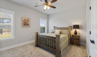 7424 Northwood Dr, Benton, AR 72019