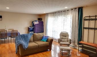 5230 Wick Way Dr, Alton, IL 62002