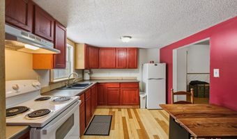 205 6th St, Beaver, WV 25813