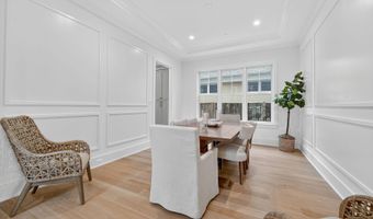 7804 CUSTER Rd, Bethesda, MD 20814