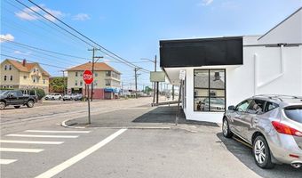 577 Warren Ave, East Providence, RI 02914