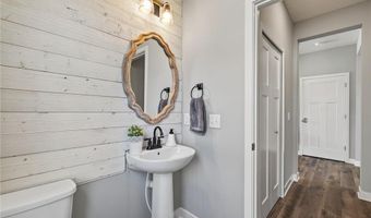 11848 73rd St NE, Albertville, MN 55301