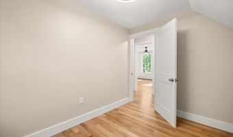 33 Brookline St, Abington, MA 02351