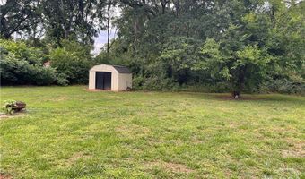 175 Moringview Dr, Athens, GA 30605