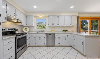 258 Argyle Rd, Cheshire, CT 06410