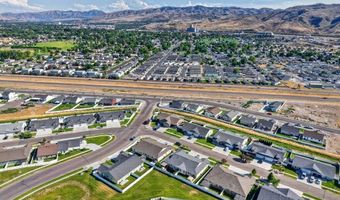 1027 Pinewood Ave, Chubbuck, ID 83202