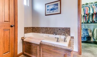 46 W Shore Dr, Arcadia, OK 73007