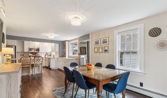 61 Harlem St, East Providence, RI 02916