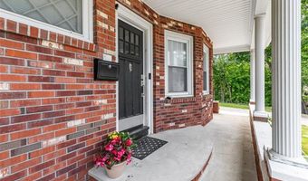 70 Tucker Ave, Cranston, RI 02905