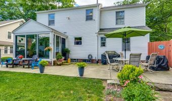 581 Palisades Dr, Akron, OH 44303