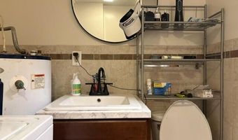 1404 S Madison Ave, Aurora, MO 65605