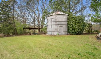 2072 Walnut St, Albertville, AL 35950