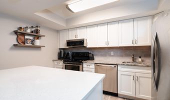 42 CAVENDISH Dr 42, Ambler, PA 19002