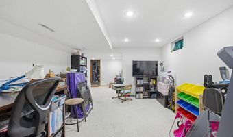 208 13th St SW, Altoona, IA 50009