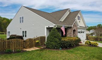167 Scotch Moss Dr, Advance, NC 27006