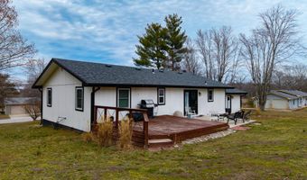 1705 Lakeview Dr, Ava, MO 65608