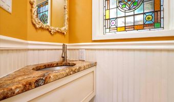 120 CHESAPEAKE Ave, Annapolis, MD 21403