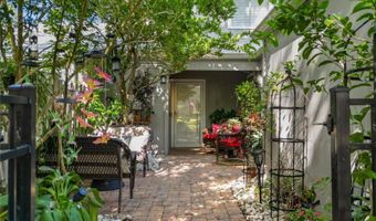 623 RED OAK Cir 109, Altamonte Springs, FL 32701