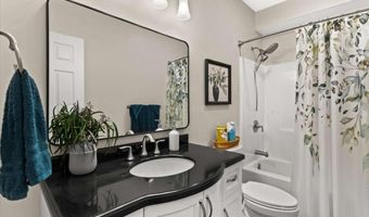 1267 Clear Stream Rdg, Auburn, GA 30011