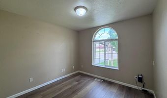 3736 Ellendale Cir, Ammon, ID 83406